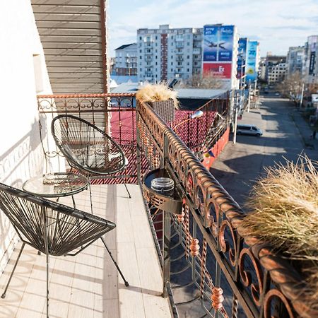 Hoshen Hotel Uman Exterior photo