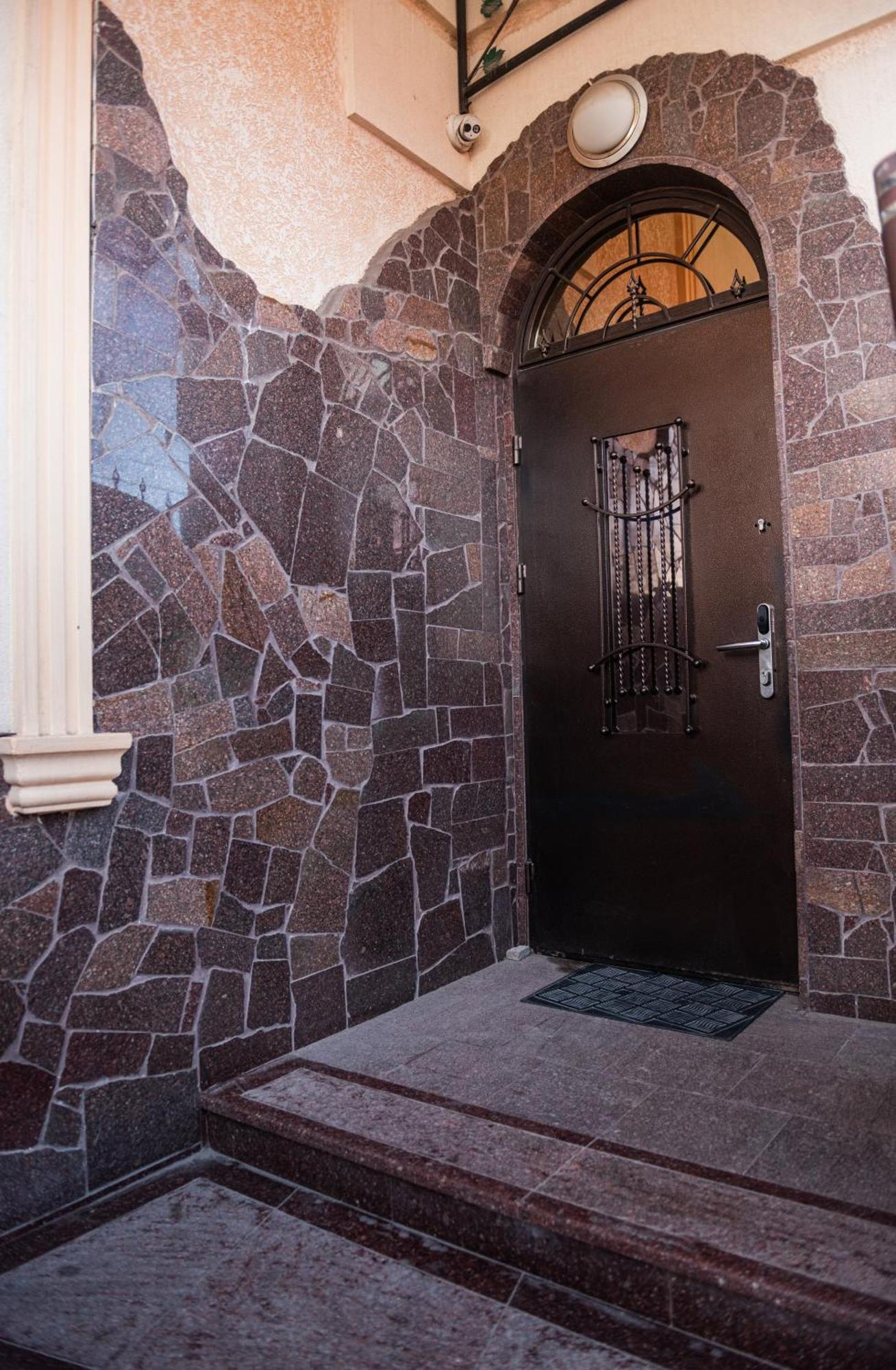 Hoshen Hotel Uman Exterior photo