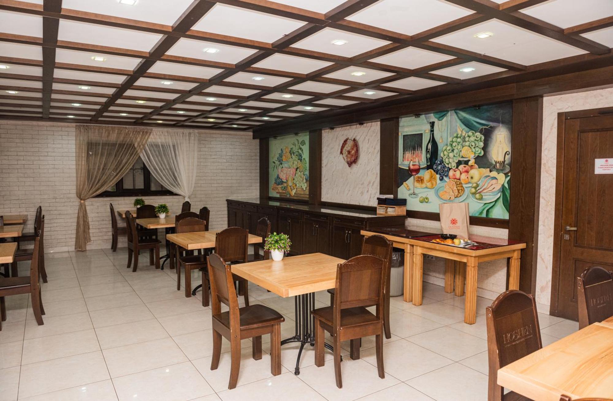 Hoshen Hotel Uman Exterior photo