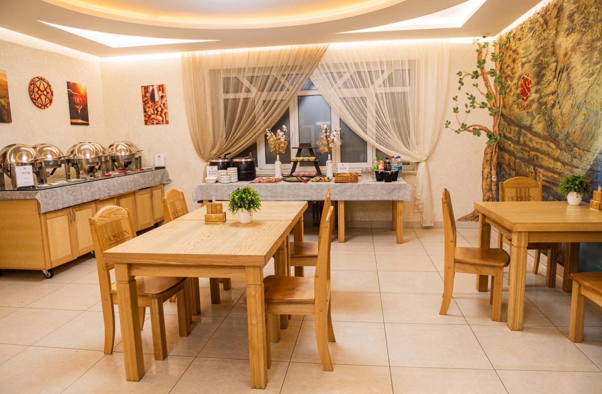 Hoshen Hotel Uman Exterior photo